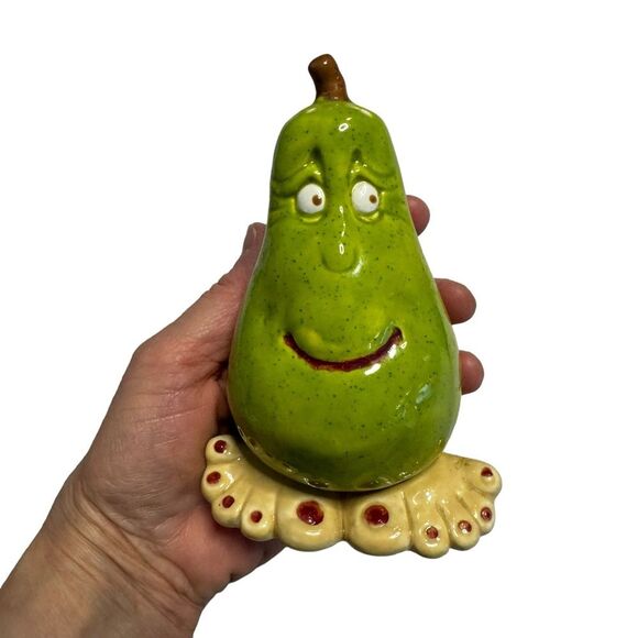 Anthropomorphic Green Pear Face Feet Salt Pepper Shakers - Picture 2 of 8